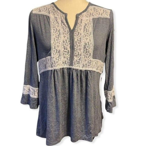 WOMENS Blouse Large Signature Studios